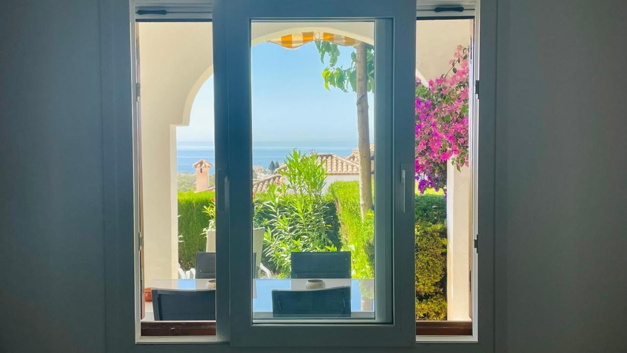 Modern Garden Apartment With A Fantastic Sea View And A Private Garden Sitio de Calahonda Exterior photo